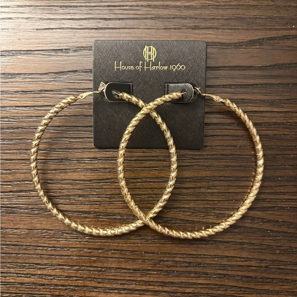 NEW House of Harlow 1960 Gold Hoop Earrings - Picture 1 of 3